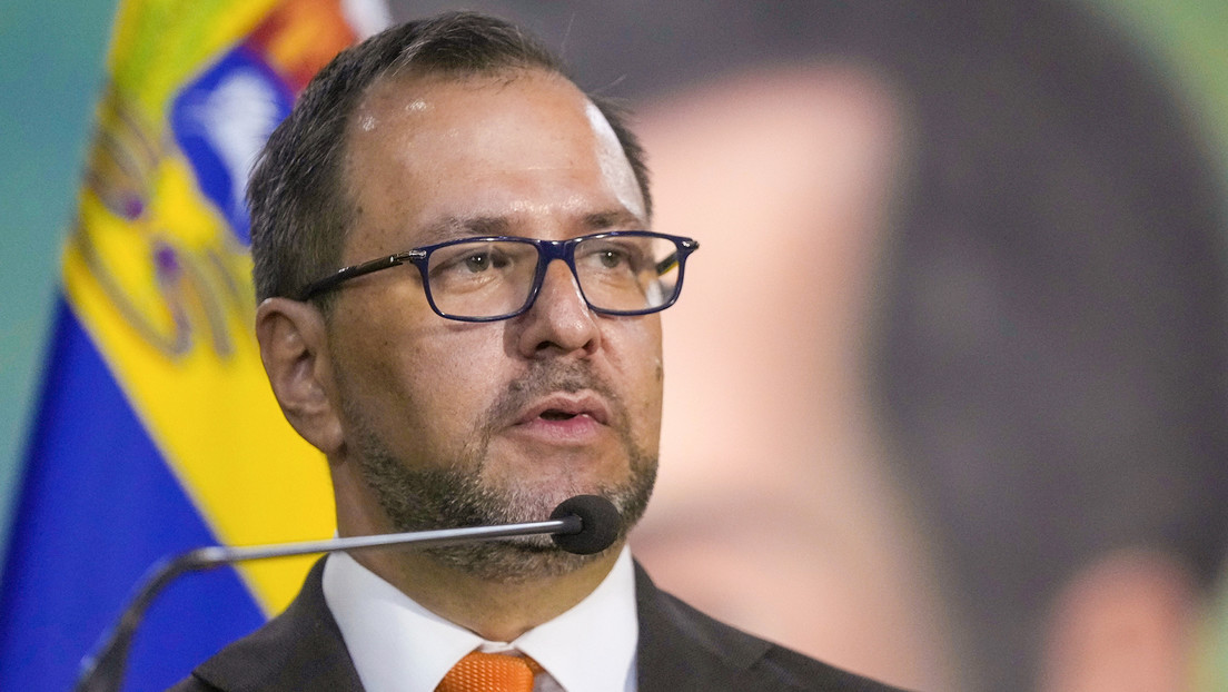 Venezuela agradece a Irán la recuperación de su producción petrolera