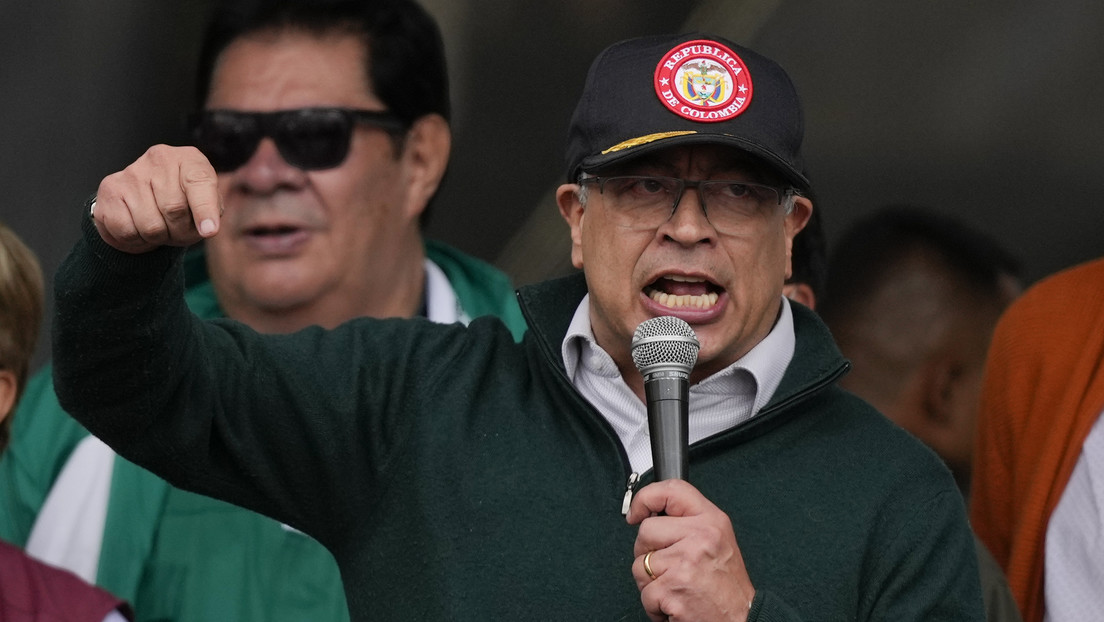 "Mis amigos, estamos en golpe de Estado": La rara advertencia de la oposición en Colombia