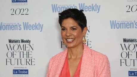 La tajante respuesta de una presentadora de TV a una crítica por su escote "inapropiado"