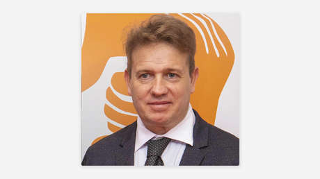 "¡No es libertad, es odio!": biógrafo de Milei es repudiado en la Feria Internacional del Libro