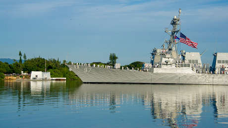 El Ejército chino expulsa a un destructor de EE.UU. de una zona en disputa