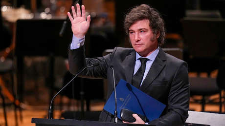 Reportan que Milei cambia de planes con el Pacto de Mayo por obstáculos legislativos