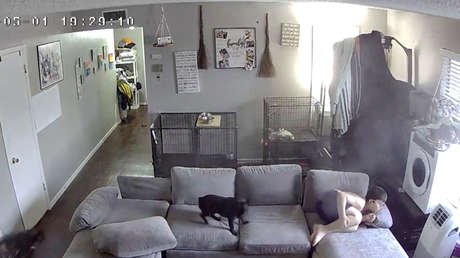 VIDEO: Momentos de terror de un niño cuando una bala perdida impacta en su casa