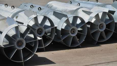 Rusia destruye con una bomba pesada un centro ucraniano de manejo de drones (VIDEOS)