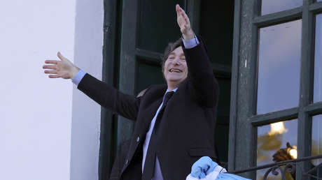 "'Rockstar'" y "gigante que doma la inflación": Milei elogia a uno de sus 'intocables'