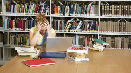 Escándalo en un colegio católico argentino por fotos de alumnas y docentes desnudas