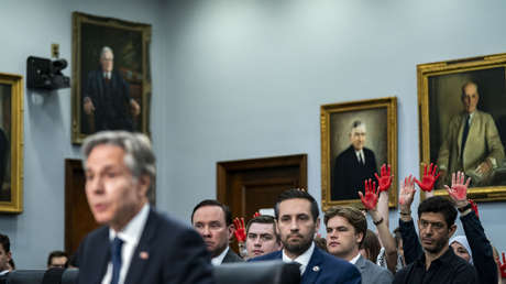 Una alta funcionaria del Departamento de Estado dimite en rechazo al apoyo de EE.UU. a Israel