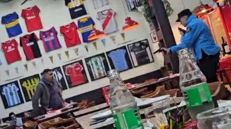 Un diputado de Milei filma el momento en el que un policía mata de un disparo a un hombre