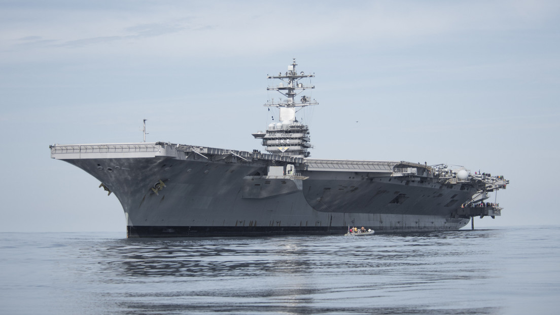 EE.UU. comenta el ataque con misiles de los hutíes contra su portaviones nuclear
