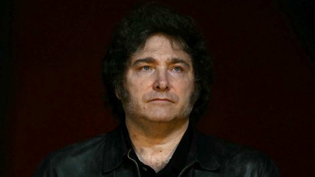 Milei afirma que aplicará la inteligencia artificial para "achicar" el Estado