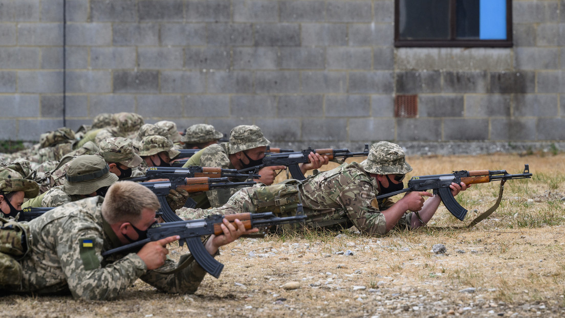 "Es el turno de Moscú": explican a qué conduciría el envío de instructores occidentales a Ucrania