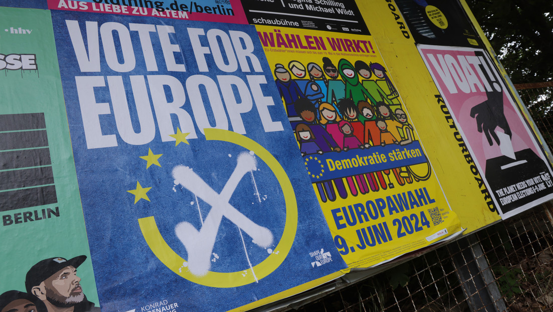 "Poner fin a la farsa": Politico ridiculiza al Parlamento Europeo