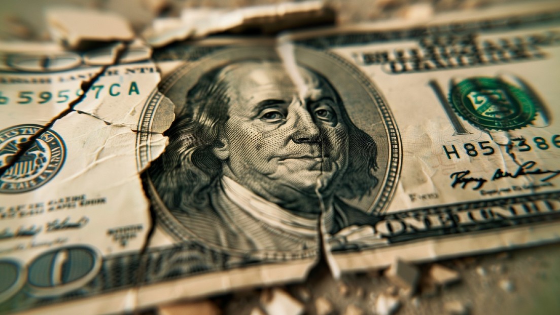 Putin: Las autoridades estadounidenses de hoy rompen el instrumento de su grandeza, el dólar