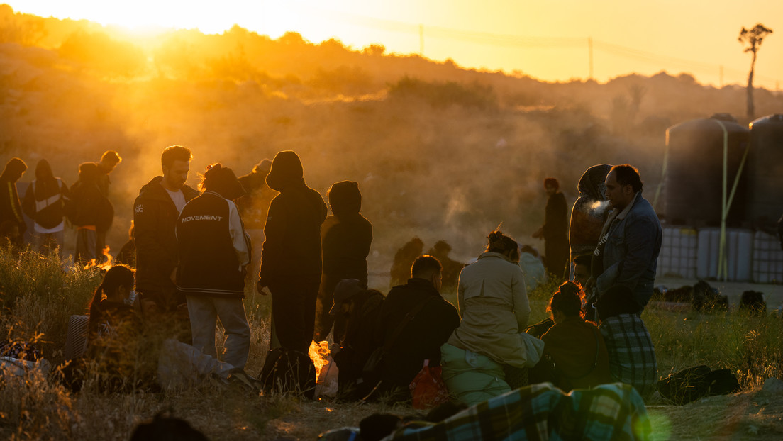 CBS: EE.UU. se prepara para conceder estatus legal a cientos de miles de inmigrantes ilegales