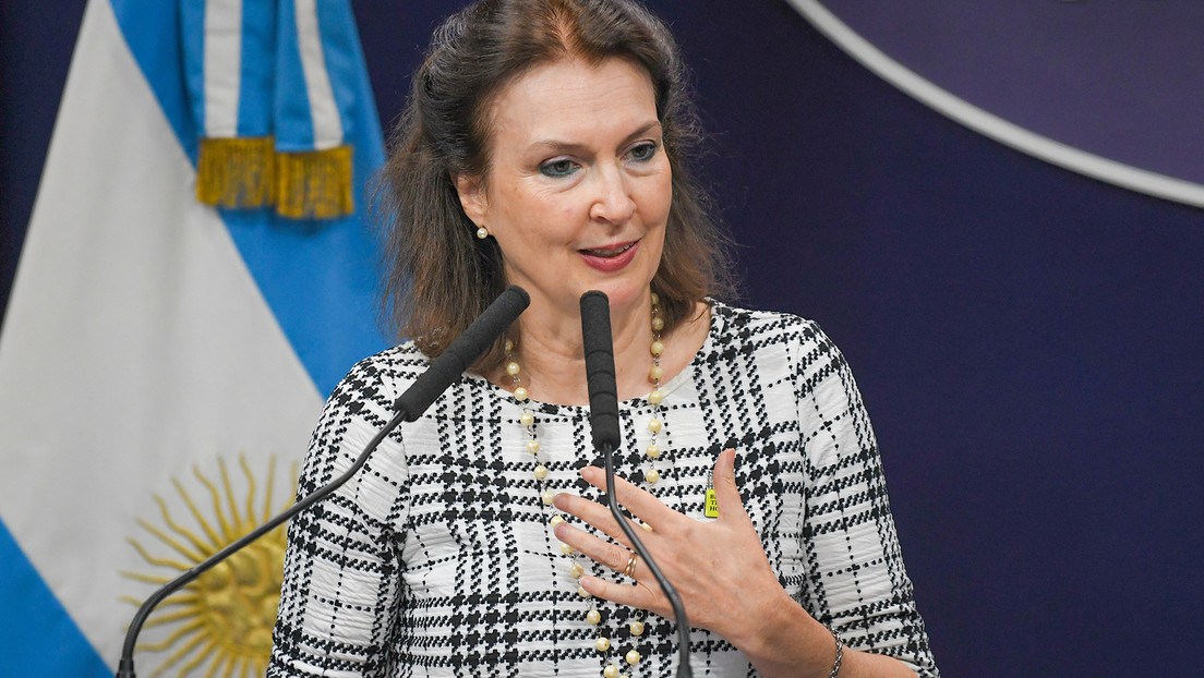 La canciller argentina afirma que su país será un "santuario" para los "periodistas perseguidos"