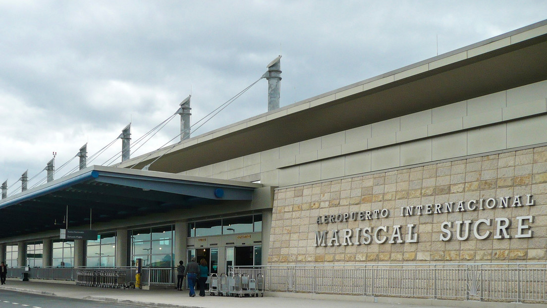 Ecuador suspende temporalmente acuerdo con China y exigirá visa a sus ciudadanos