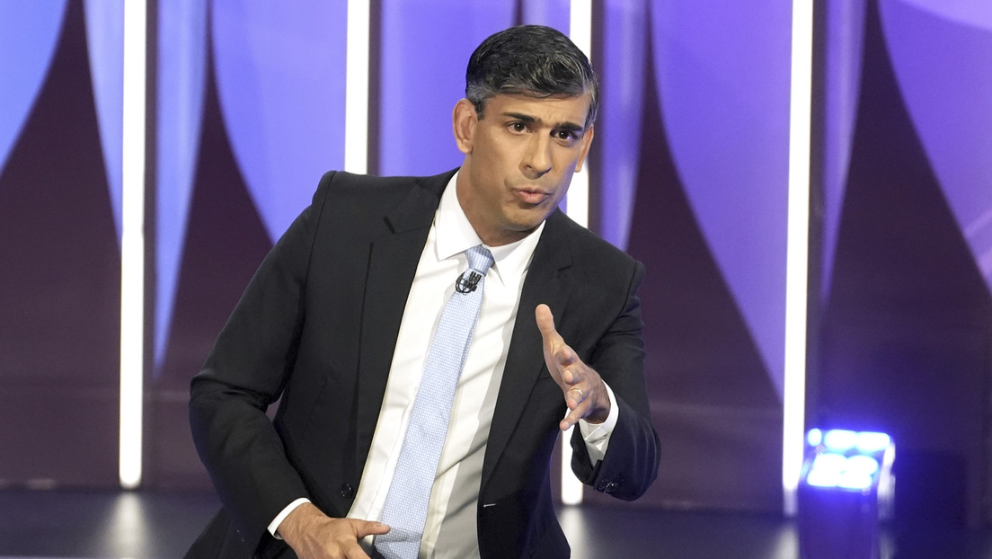 Sunak amenaza con sanciones a los jóvenes británicos que ignoren el servicio obligatorio