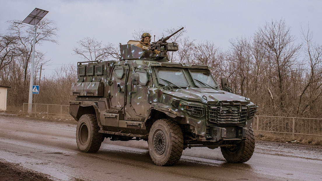 Tropas rusas destruyen por primera vez un blindado canadiense Roshel Senator en Ucrania