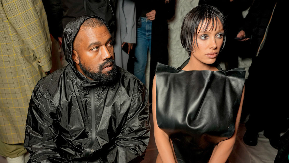 Esposa de Kanye West diseña casas al estilo de la Edad de Piedra y este es el resultado (FOTOS)