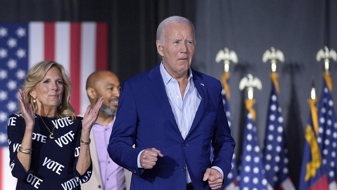 La mayoría de los votantes quiere que Biden sea sustituido, según una encuesta