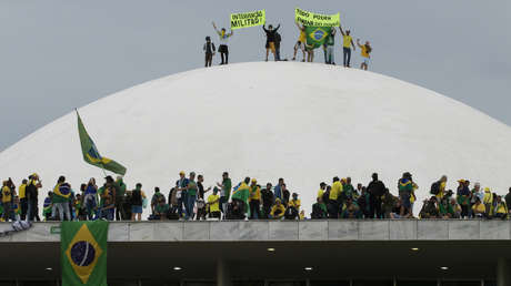 Argentina analizará 'caso por caso' las solicitudes de los bolsonaristas fugitivos