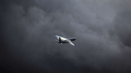 VIDEO: Un Boeing 737 se incendia en pleno vuelo en Nueva Zelanda