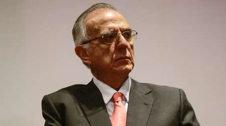 Colombia prohíbe al Ejército bombardeos en zonas con menores