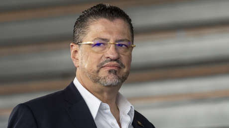 Presidente de Costa Rica califica a su país de "dictadura perfecta" y desata la polémica