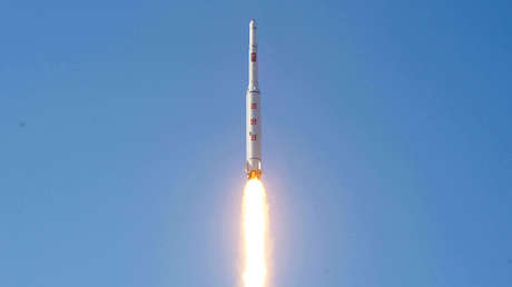 Corea del Norte lanza un misil balístico