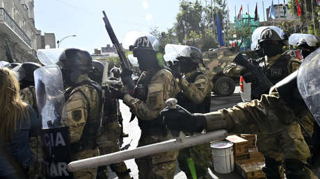 Cancillería de Bolivia llama a la comunidad internacional a respaldar a Arce "legítimamente elegido"