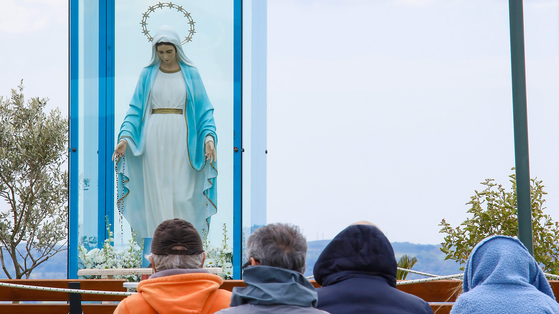 ¿Qué opina el Vaticano sobre las apariciones de la Virgen María que llora sangre y multiplica alimentos?