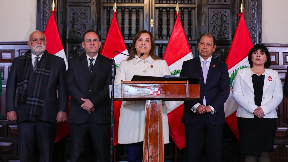 Boluarte ataca a la prensa tras cumplir casi 3 meses evitándola