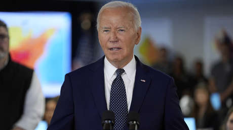"Repite esto": Biden vuelve a 'perder el duelo' con el teleprónter