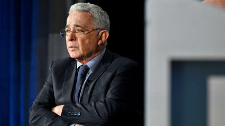 Justicia argentina admite demanda contra Álvaro Uribe por víctimas de 'falsos positivos' en Colombia