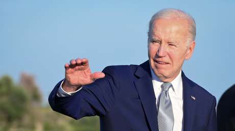 Las versiones sobre la salida de Biden que alimentan el caos