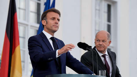 Scholz consuela a Macron cada día