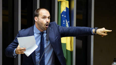 Un hijo de Bolsonaro pide al príncipe de Arabia Saudita que reclame las joyas que regaló a su padre