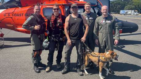 Dramático rescate de un excursionista ciego y su perro varados en un sendero (VIDEO)