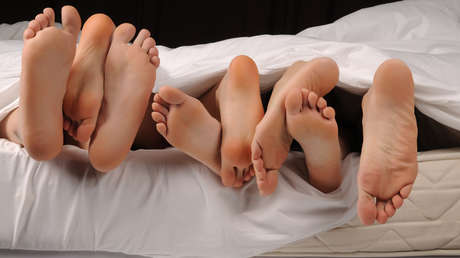 Un festival de 'swingers' perturba la paz de un pequeño pueblo británico