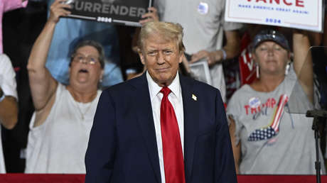 Axios: La decisión de Biden de no ser candidato tomó por sorpresa al equipo de Trump