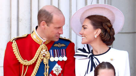 Así revelaron el romance secreto entre Kate Middleton y el príncipe Guillermo