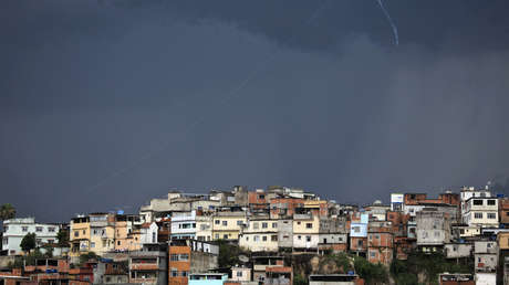 FOTOS: Demuelen una urbanización de lujo construida con dinero del narcotráfico en Brasil