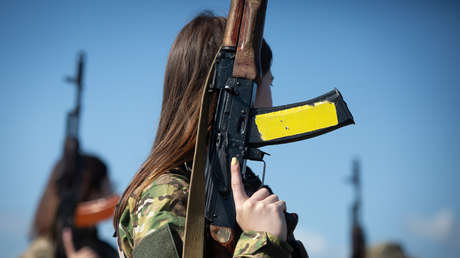 Ministro de un país de la UE aboga por el servicio militar para mujeres