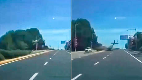 VIDEO: Una avioneta 'se clava' en mitad de una carretera en China