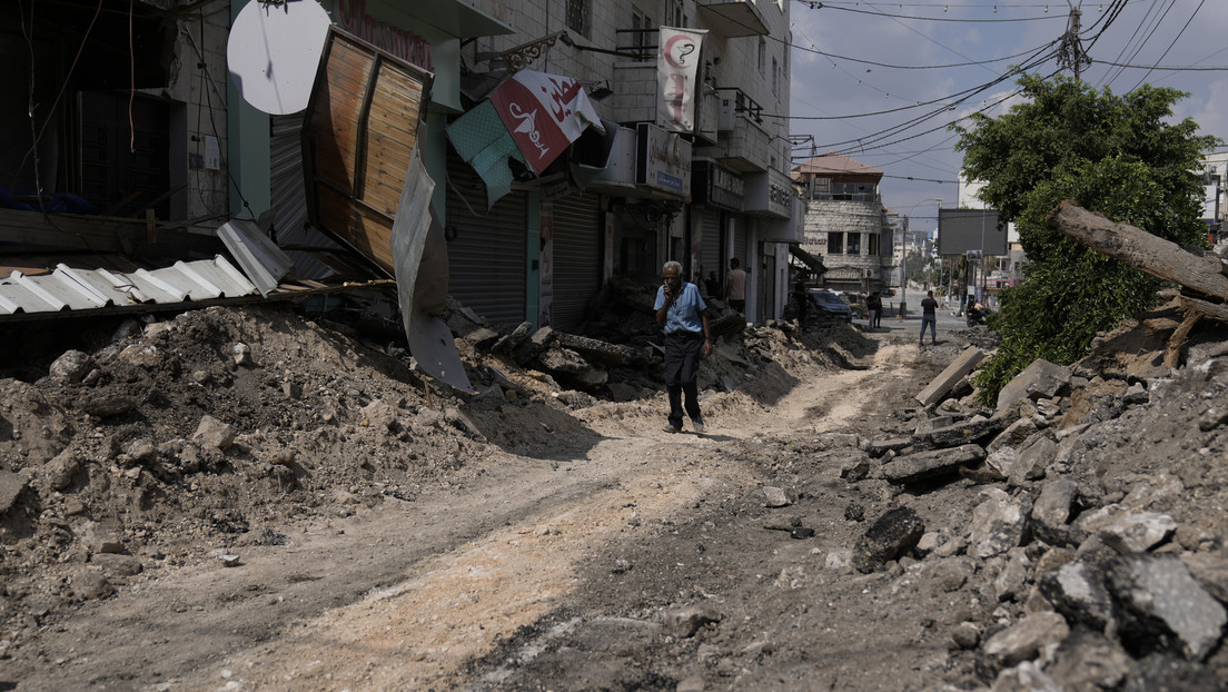 VIDEOS: Las fuerzas israelíes destruyen más del 70 % de las carreteras en Yenín