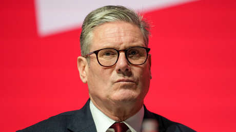 Primer ministro británico insta al "retorno de las salchichas" de Gaza