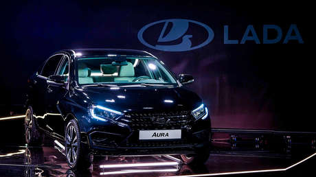 Putin lanza la producción en masa del coche Lada Aura