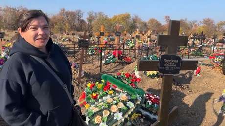 Un hombre entierra a su 'esposa' y el día del funeral vuelve a casa viva