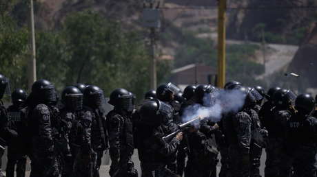 Bolivia denuncia "escalada desestabilizadora" contra Arce y la retención de más de 200 militares