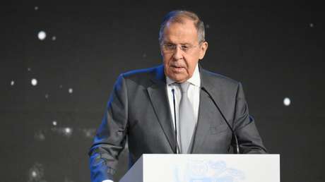 Lavrov: "Occidente corta la rama sobre la que está sentado"